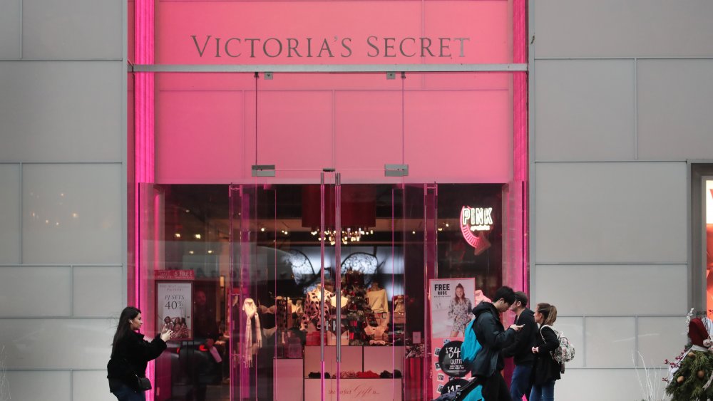 Victoria's Secret exterior
