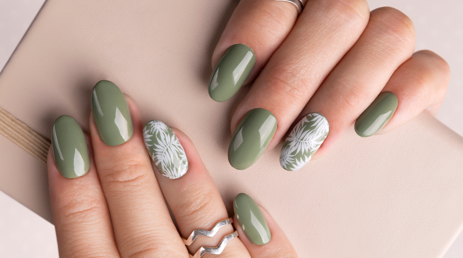 How to Grow Short Nails When They Only Want to Stay Short – The Elysian  Boutique