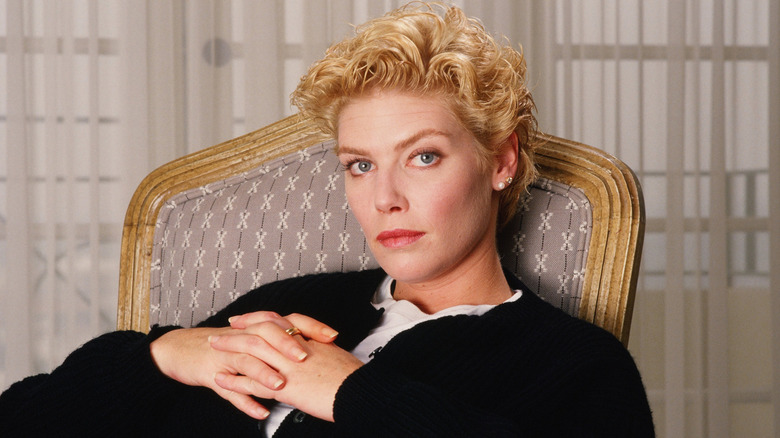 Kelly McGillis poses during a 1988 Beverly Hills, California portrait photo session.