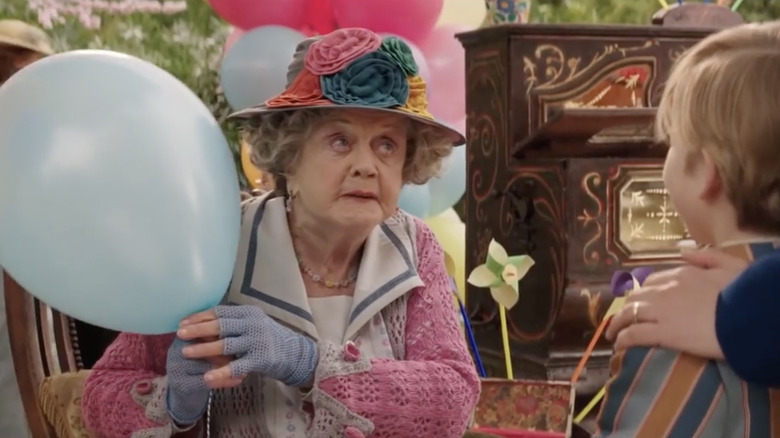 Angela Lansbury acting in a scene from Mary Poppins Returns