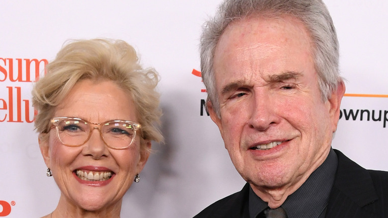 Annette Bening and Warren Beatty posing