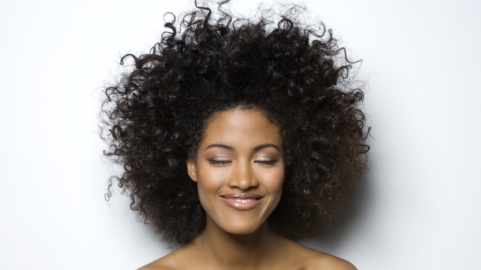 What Are Finger Coils And How Does It Benefit Your Hair?