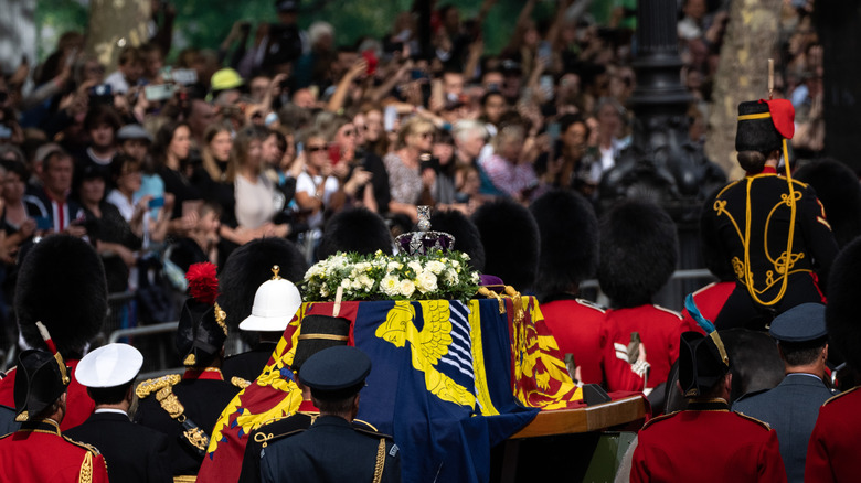 Queen Elizabeth casket procession