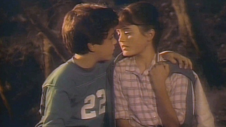 Fred Savage and Danica McKellar leaning in to kiss on "The Wonder Years."