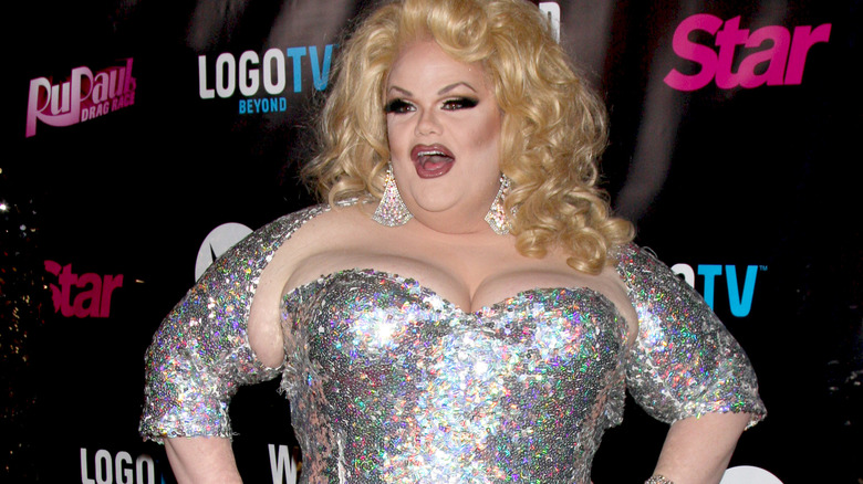 Darienne Lake posing 