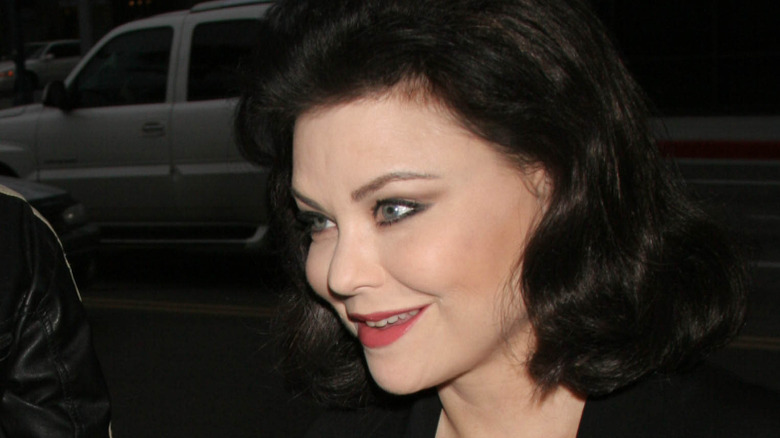Delta Burke meeting with fans