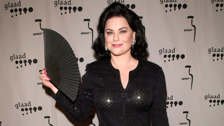 Delta Burke posing for the cameras