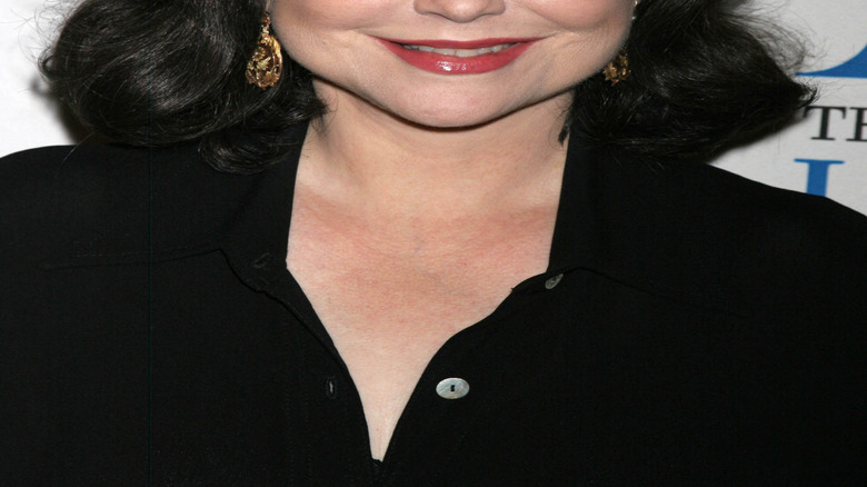 Delta Burke smiling