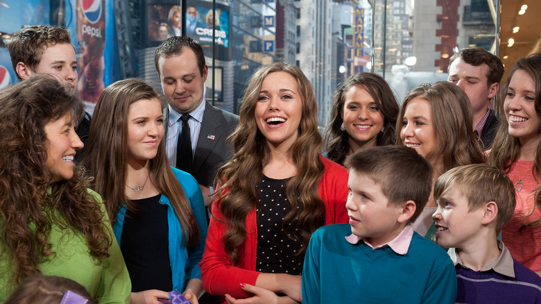 The Duggar Family smiling 