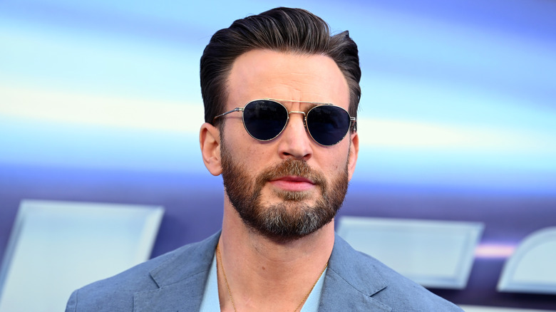 Chris Evans at an event 