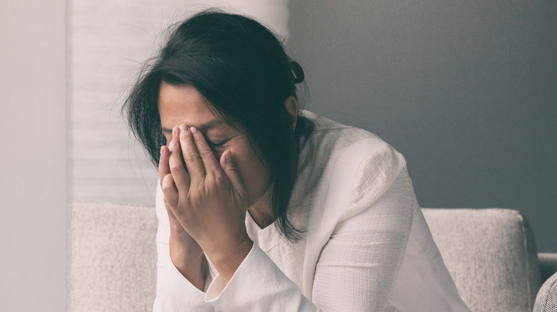 Woman with headache 