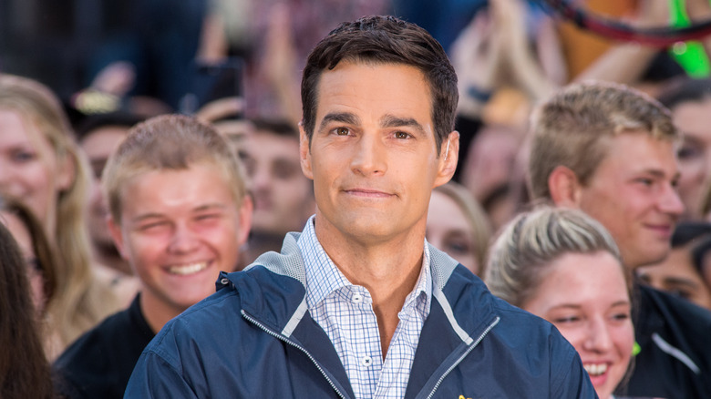 Rob Marciano filming GMA in 2017