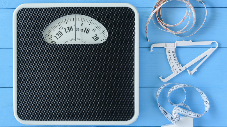 Weighing scales and measuring tape