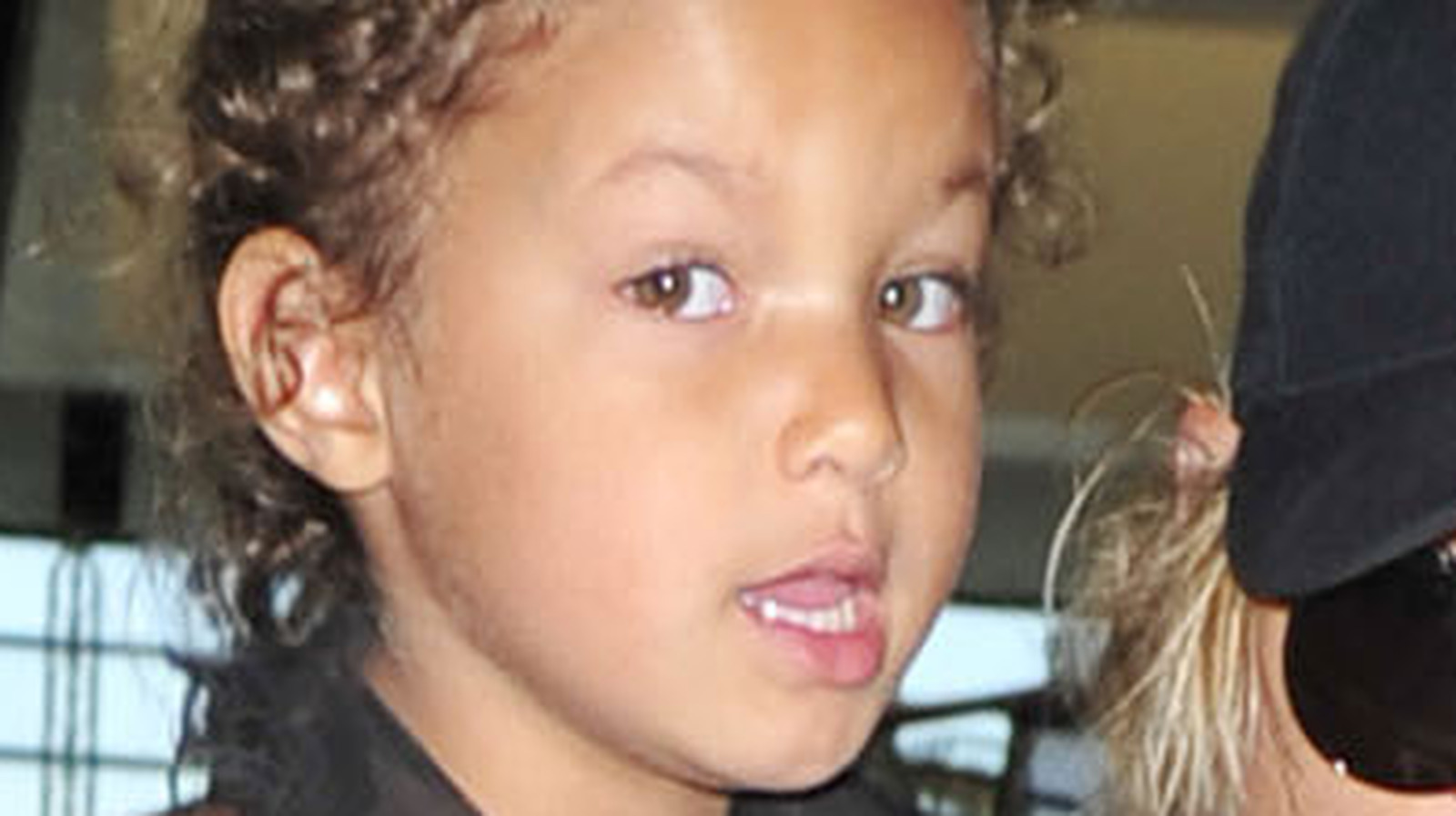 Halle Berry Son Current Image