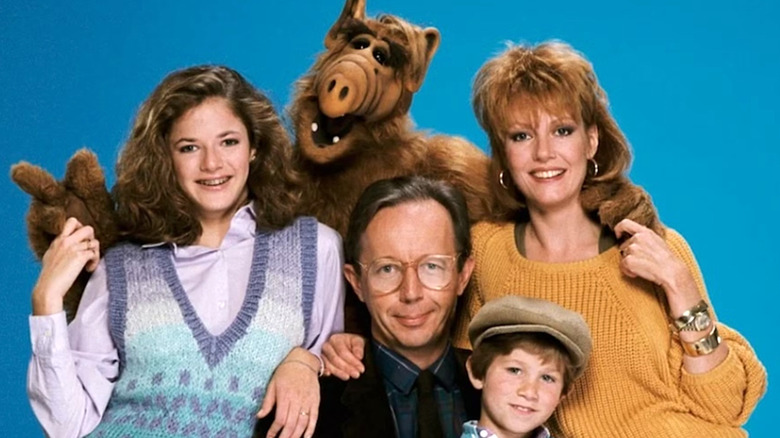 The main cast of ALF posing for a promotional photo