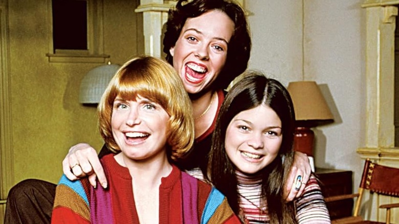 Bonnie Franklin, Mackenzie Phillips, and Valerie Bertinelli in One Day at a Time