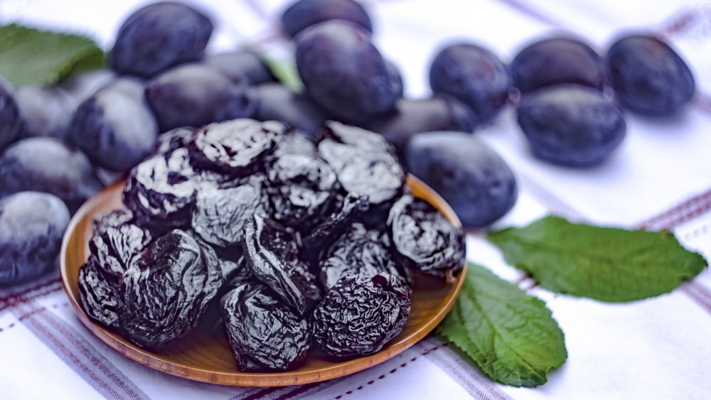 dried prunes