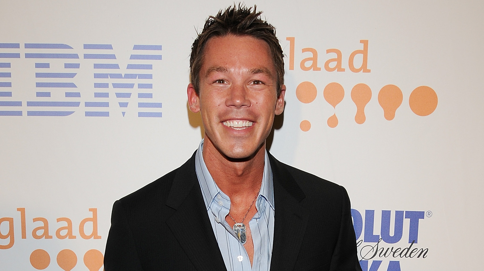 <a href="https://www.thelist.com/1719657/what-hgtv-stars-said-about-david-bromstad/" target="_blank">What HGTV Stars Have Said About David Bromstad</a>