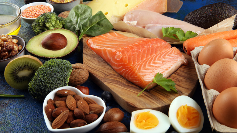 Display of nutrient-rich foods