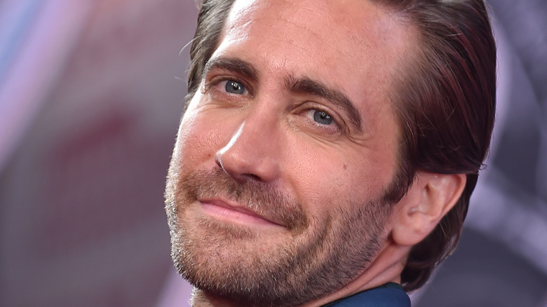 Jake Gyllenhaal smiling at Spiderman premiere 