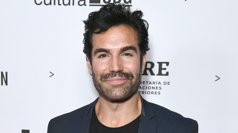 Jordi Vilasuso smiling