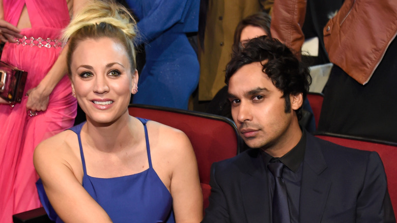 Kaley Cuoco and Kunal Nayyar attending the People's Choice Awards (2017)
