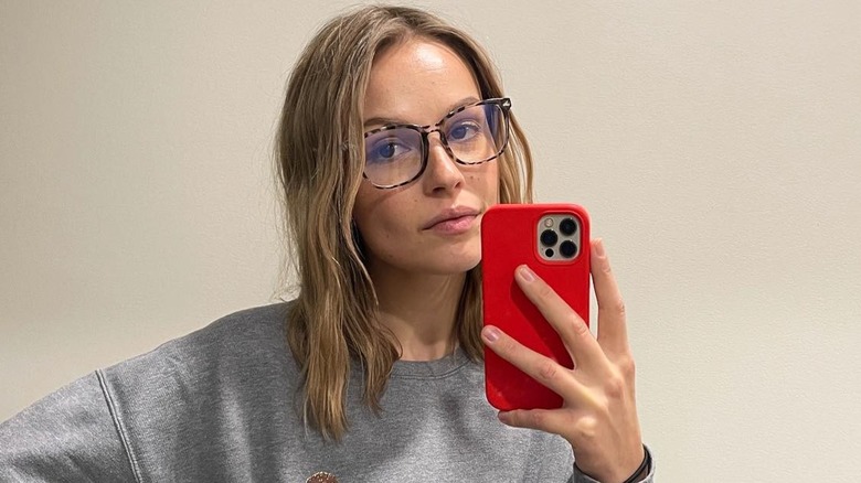 Kayla Wallace poses for a mirror selfie