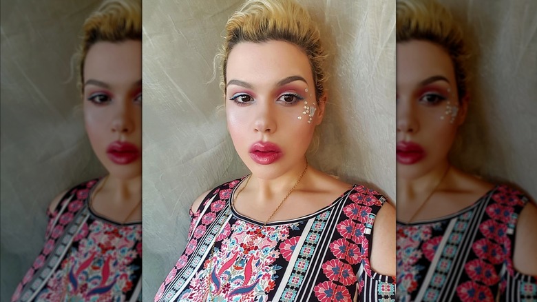 Selfie of Amber Rachdi taken from Instagram