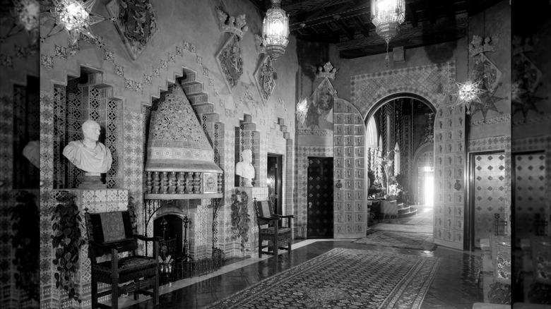 1967 interior of Mar-a-Lago's main hallway