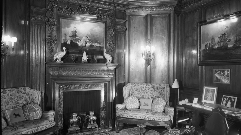 1967 interior of Mar-a-Lago library