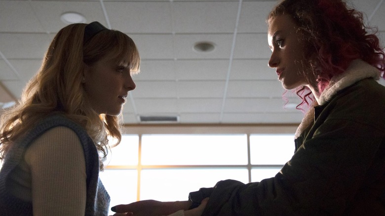 Mckenna Grace talking in The Bad Seed Returns