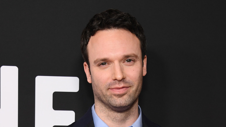 Jake Epstein at "The Umbrella Academy" premiere 