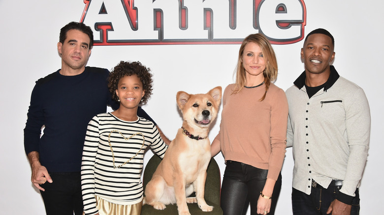The cast of 2014's "Annie" posing on step-and-repeat