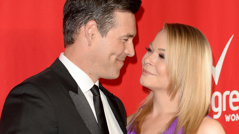 Eddie Cibrian and LeAnn Rimes smiling at each other