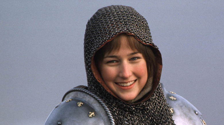 Leelee Sobieski smiling as Joan of Arc