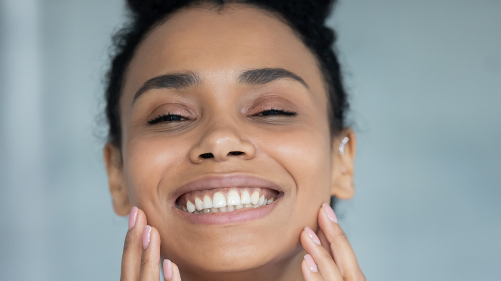 A woman with good skin, close-up