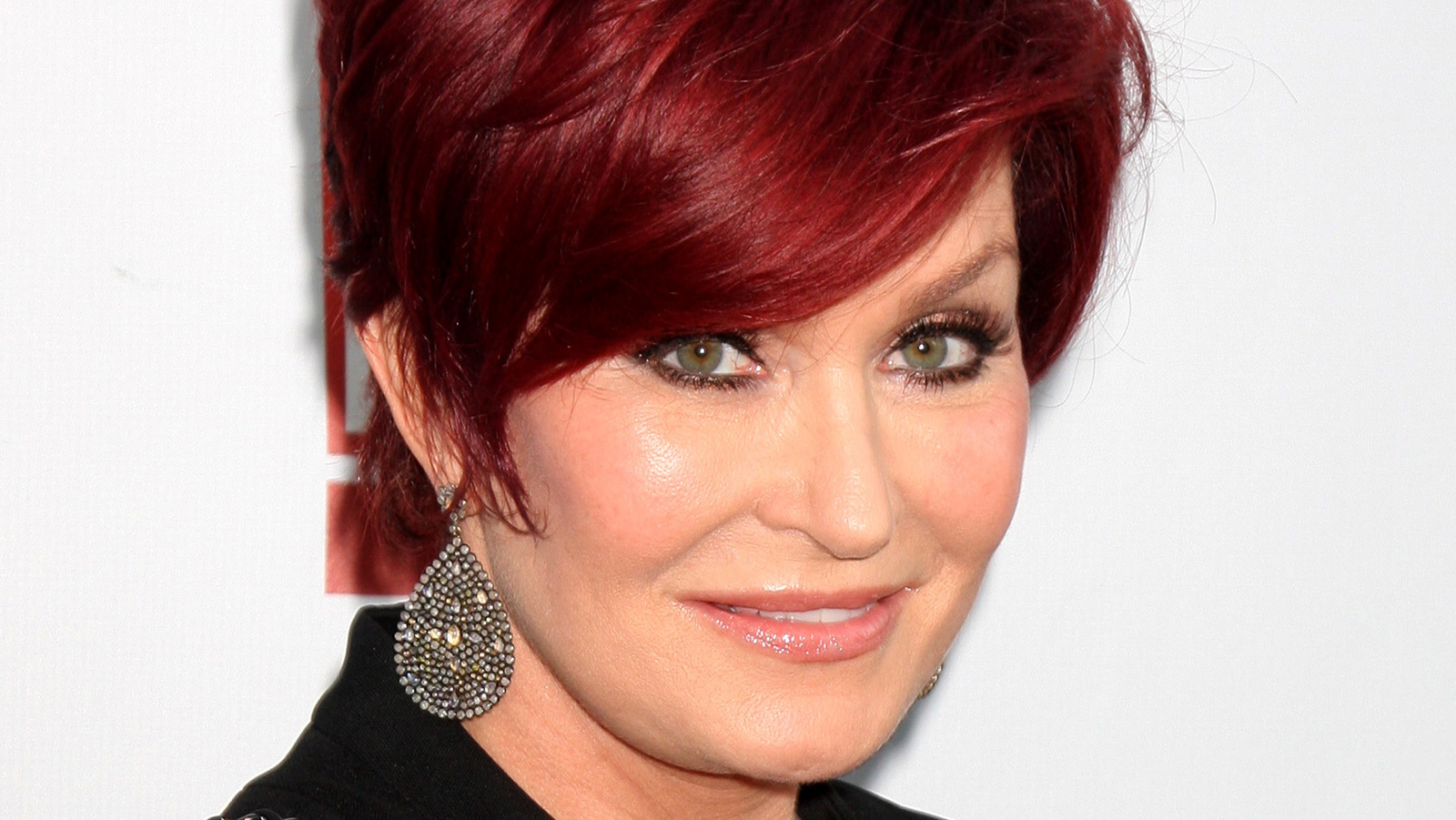 When Sharon Osbourne isn't rocking her distinctive glam look, she stil...