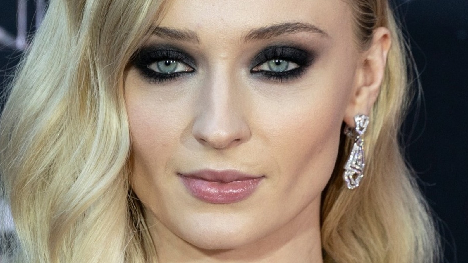 What Sophie Turner Looks Like Underneath All That Makeup