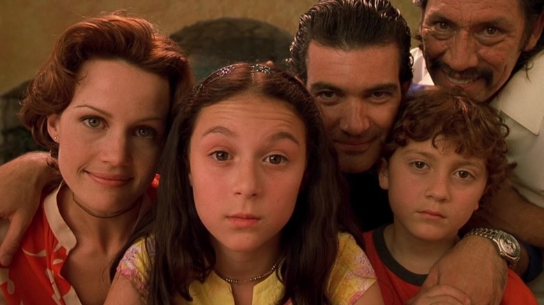 Cast of Spy Kids looking into camera