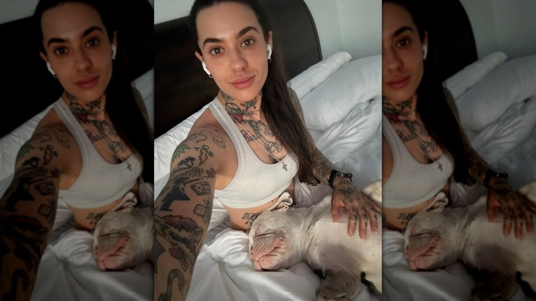 Country singer Morgan Wade with her dog in an Instagram selfie