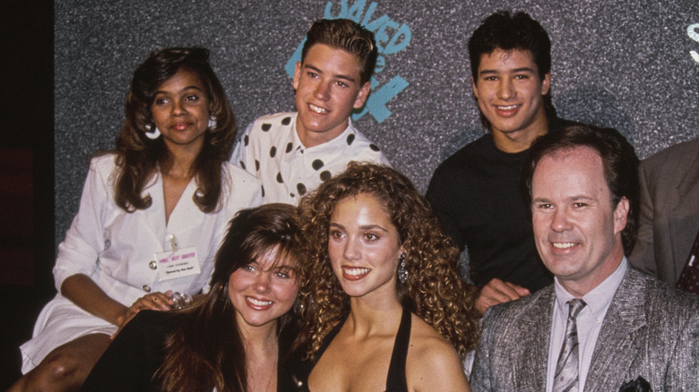The cast of Saved by the Bell smiling