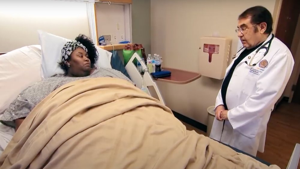 692lb Woman Travels To Texas On A Mattress In The Back Of A Van