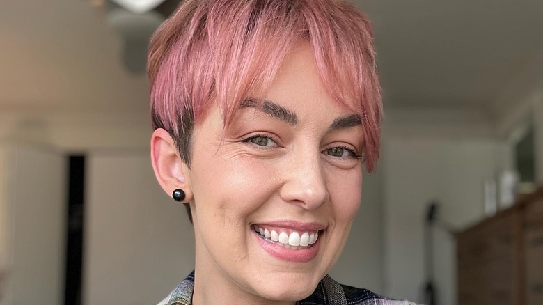 gamine haircut, modern gamine