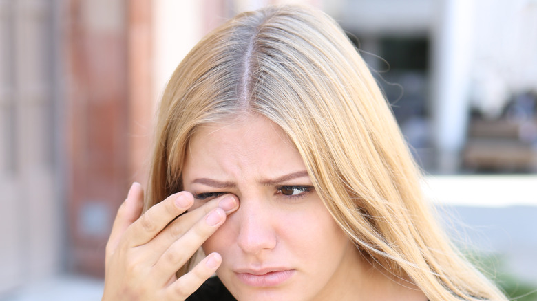 woman with eye problems