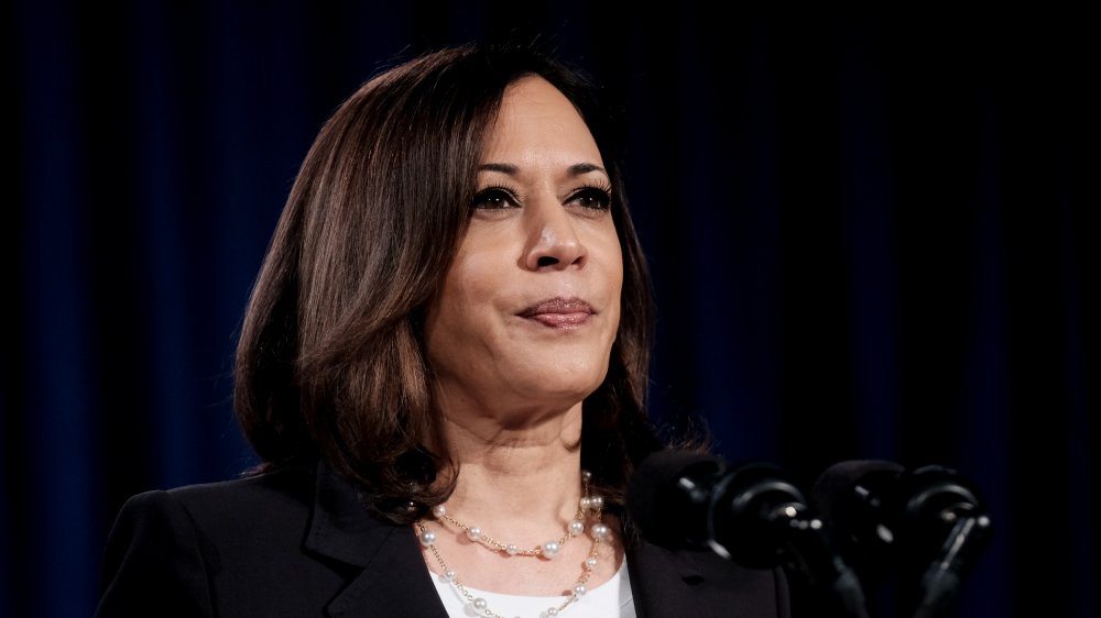 Kamala Harris face