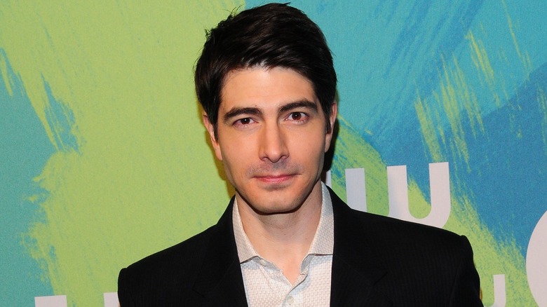 Brandon Routh posing