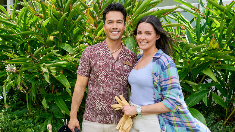 Taylor Cole and Kanoa Goo on Aloha Heart