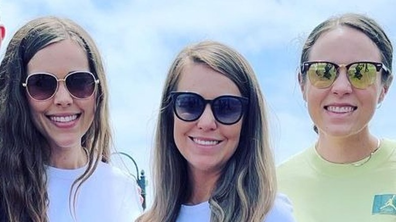 Jessa Seewald, Jana Duggar, Jinger Vuolo June 2020