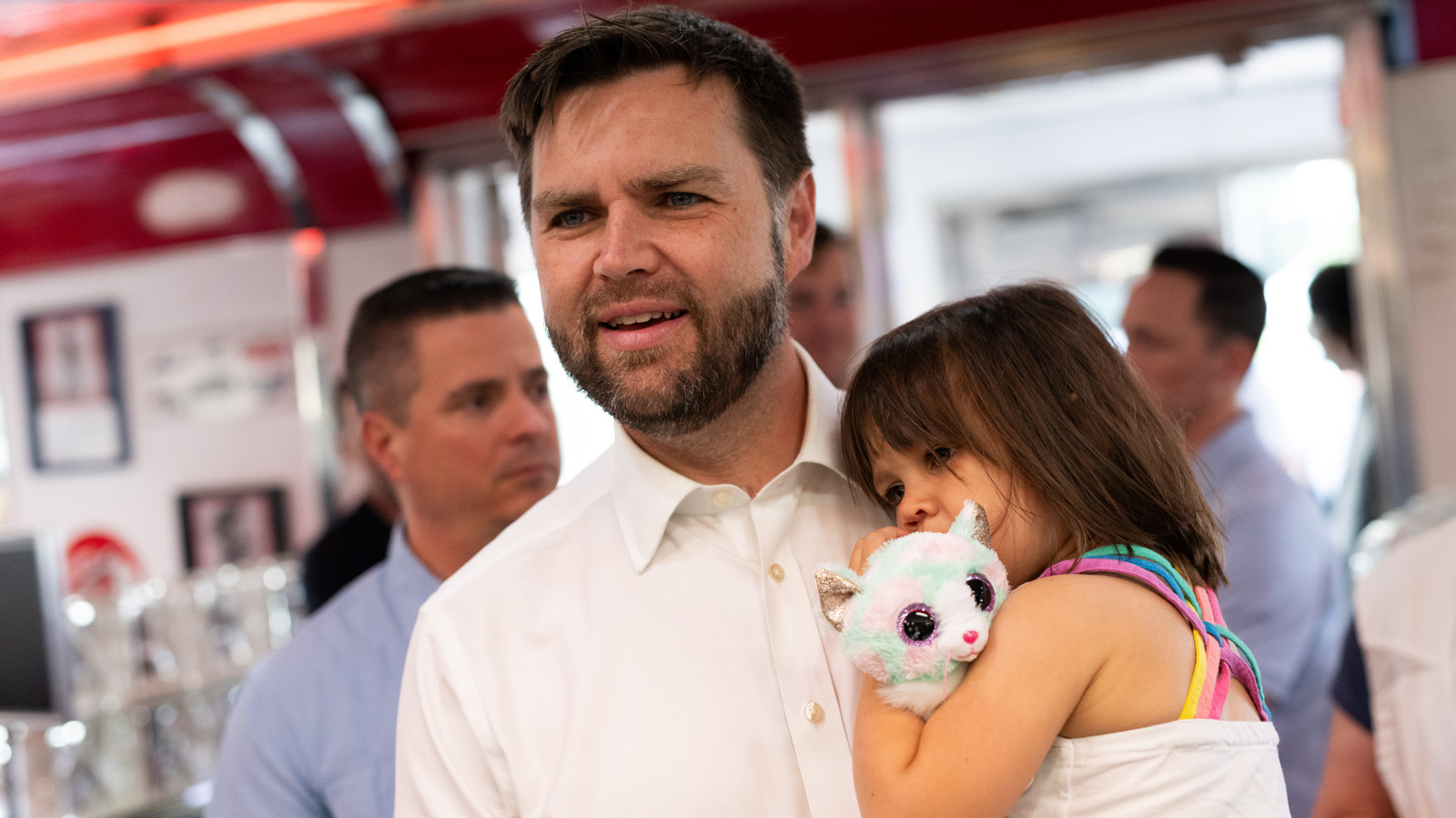<a href="https://www.thelist.com/1757569/jd-vance-relationship-with-daughter/" target="_blank">What We Know About JD Vance’s Relationship With His Daughter</a>