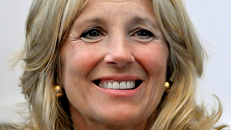 Jill Biden 2016 gold earrings